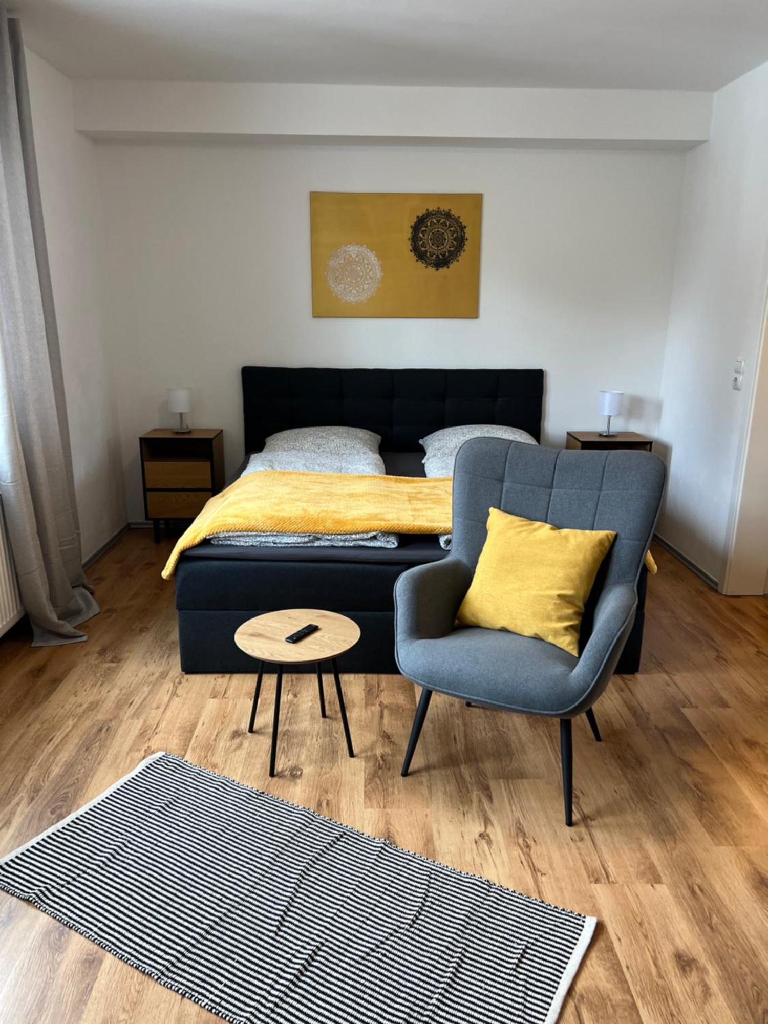1 Naehe Uni Apartment *